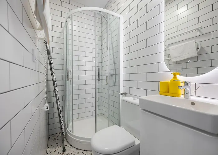 Brand New Luma By Reside Baltic *